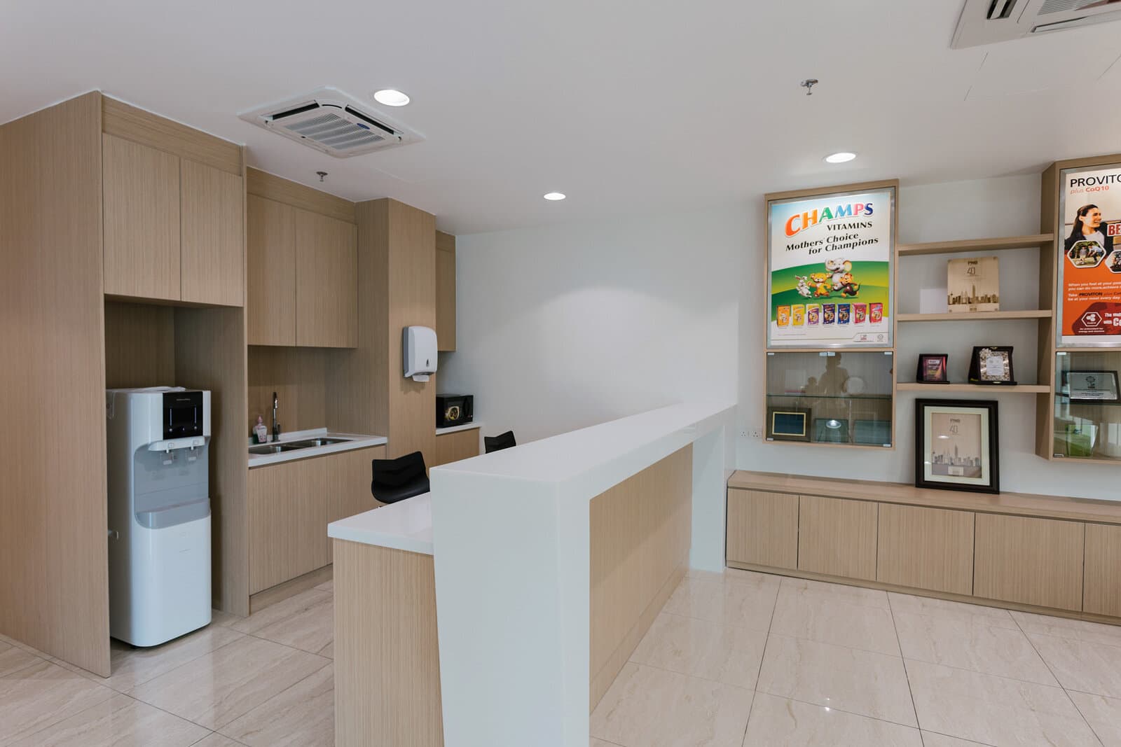 CCM Pharmaceuticals UPHA: Office & Loose Furniture Works, photograph 3