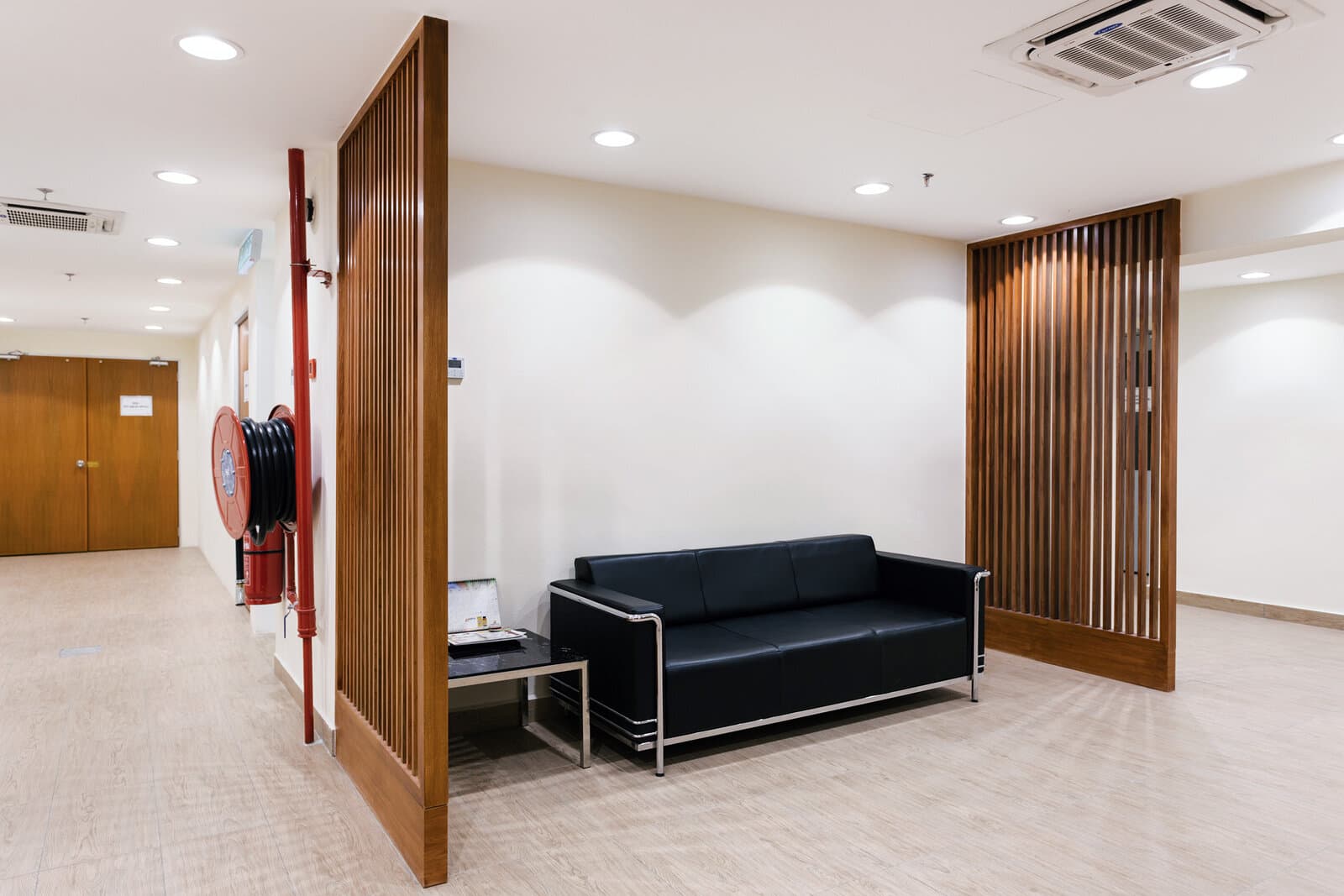 CCM Pharmaceuticals UPHA: Office & Loose Furniture Works, photograph 6