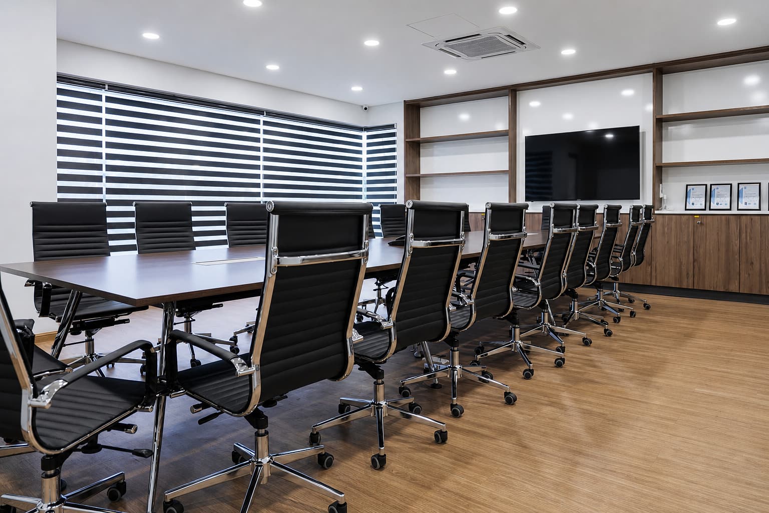 Energy Workforce Group: Office & Loose Furniture Works, photograph 4