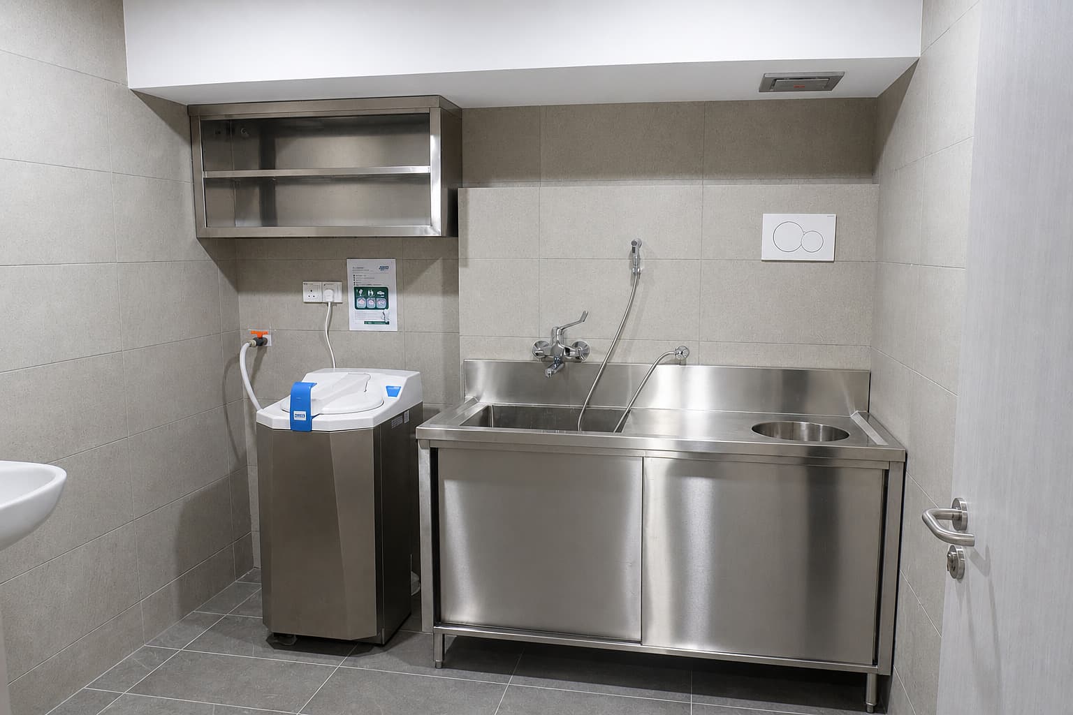 Subang Jaya Medical Centre: Paediatric Ward, photograph 8